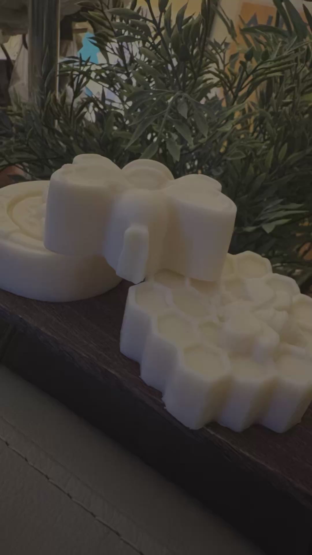 NubZana Honeycomb Tallow Lotion Bar (100g)